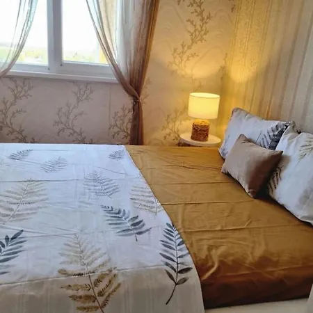 Уютен Апартамент Apartman *